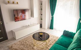 Toto'S Apartment